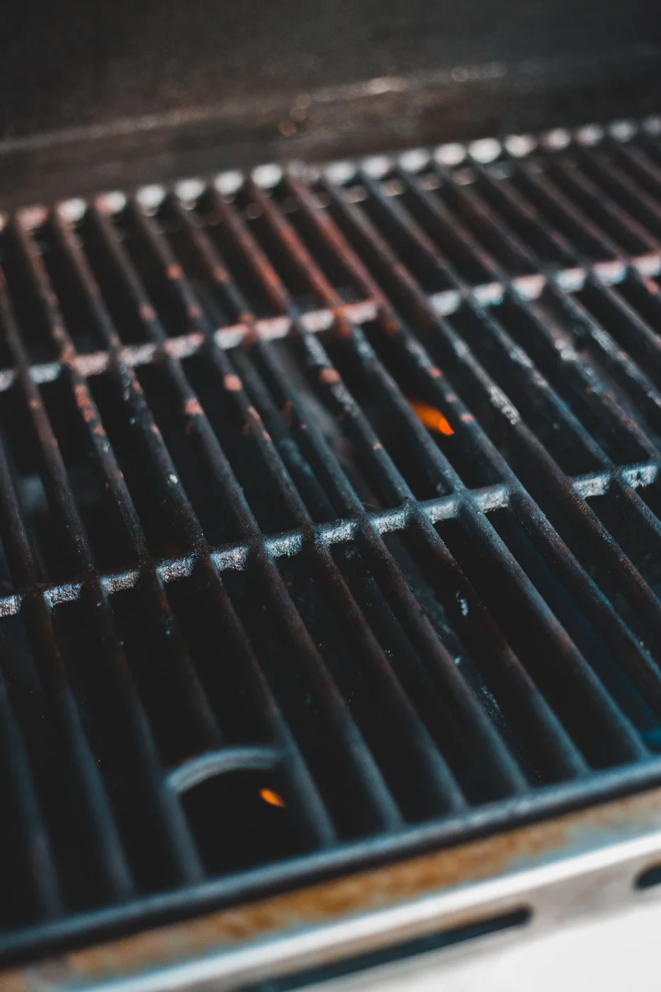 Close-up of a barbecue grill grate